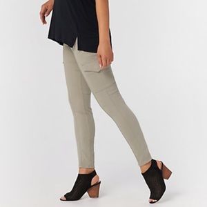 LEGACY Petite Sm Denim Twill Cargo Leggings Khaki